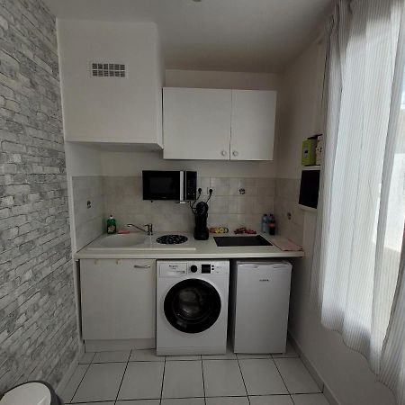 איסי-לה-מולינו Appartement Spacieux 28M2 Avec Chambre Separee מראה חיצוני תמונה